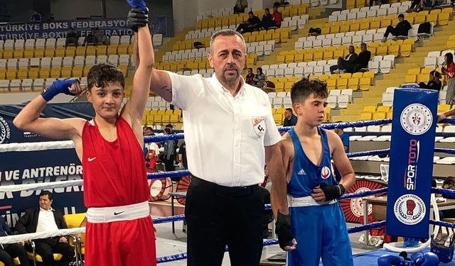 Genç Boksör Türkiye İkincisi Oldu