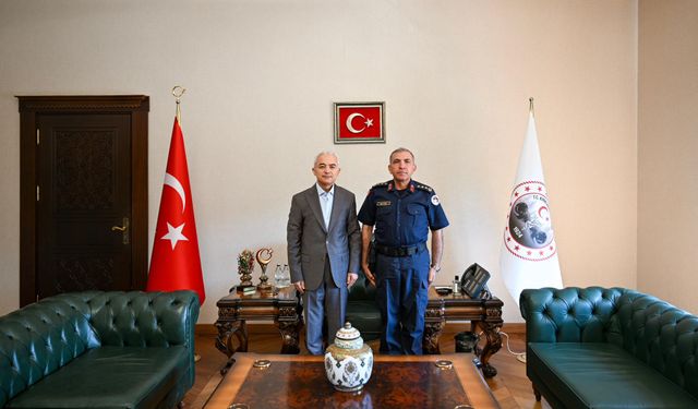 Jandarma Komutanı Akyüz’den Vali Turan’a Veda