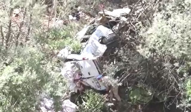 İşçileri Taşıyan Minibüs Uçuruma Yuvarlandı, 4 Kişi Öldü