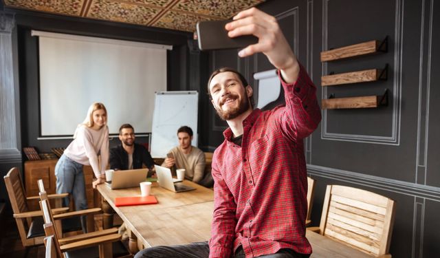 Paylaşmak Güzel Ama Tehlikeli De Olabilir