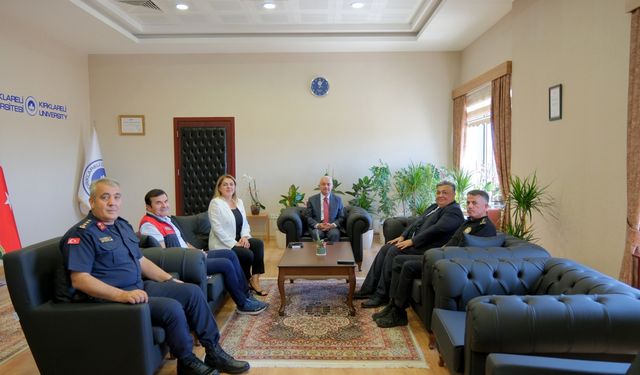 Kırklareli İl Protokolünden Rektör Ak’a Ziyaret