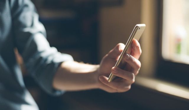 Günde 5 Saatten Fazla Cep Telefonu Kullanıyorsanız Dikkat!