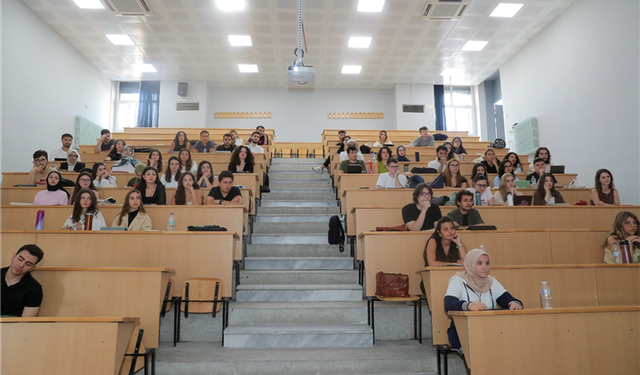 Tıp Fakültesi Amfileri Yenilendi