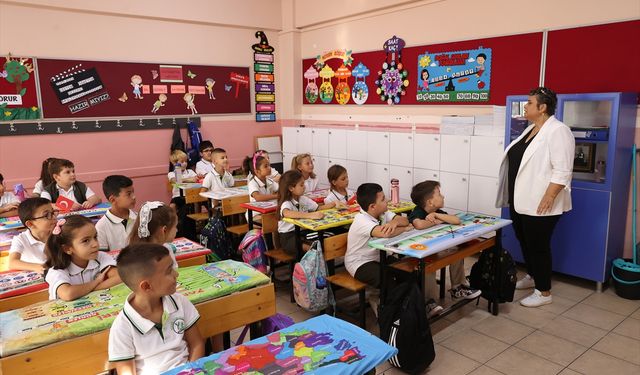 Edirne'de Okullarda İlk Derste "Yeşil Vatan" Konusu İşlendi