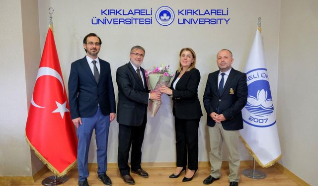 İlahiyat Fakültesinden Rektör Ak’a Ziyaret