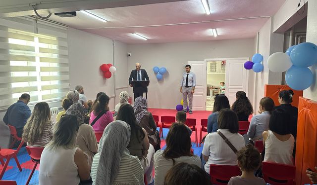 Müdür Akdemir'den Uyum Haftası Ziyareti
