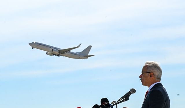 Uçaklarda Yolculara Ücretsiz Su