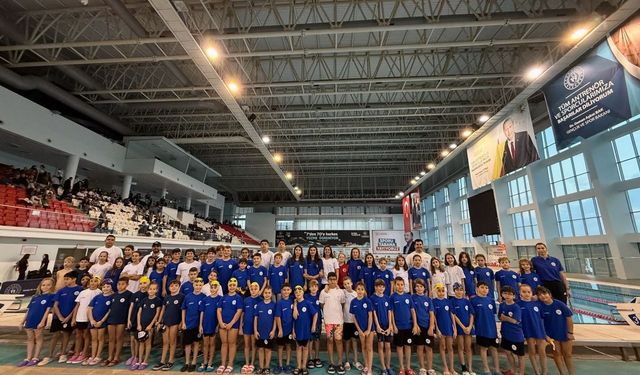 Cumhuriyetin 102. Yılına Özel 102 Madalya