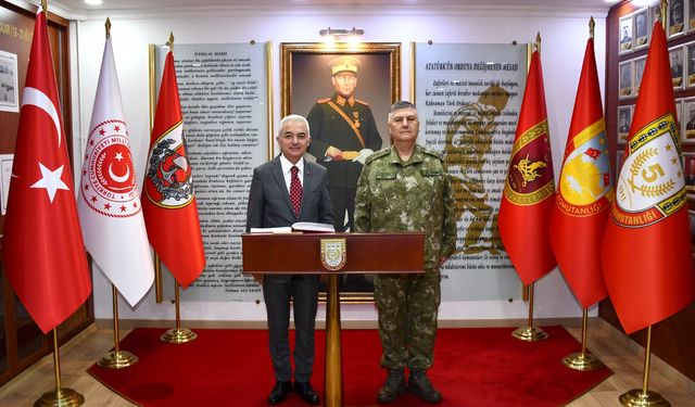 Vali Turan’dan 5. Kolordu Komutanı’na Ziyaret