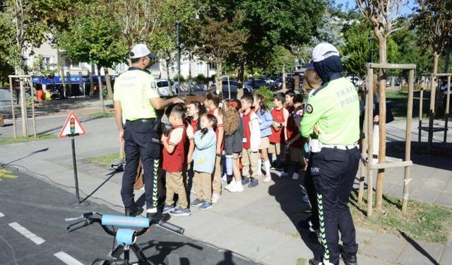 Kırklareli’nde 400 Öğrenciye Uygulamalı Trafik Eğitimi