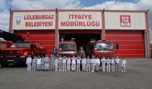 LÜLEBURGAZ; 8 Kasım'ın Minikleri İtfaiyede