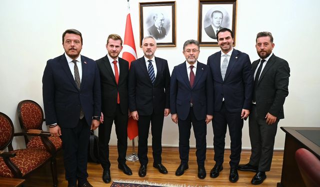 Milletvekili Sarıçam ve Partililerden Bakan Yumaklı’ya Ziyaret