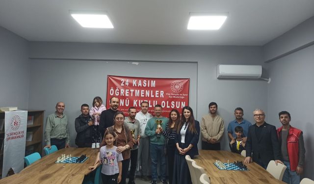Vize’de Öğretmenler Gününe Özel Satranç Turnuvası