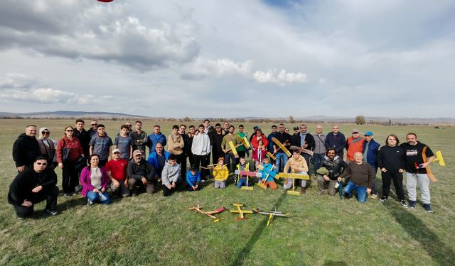 Lüleburgaz BİLSEM Planör Şenliği'ndeydi