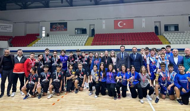 LÜLEBURGAZ; Altınlar İstiklal'e, Gümüşler 8 Kasım'a