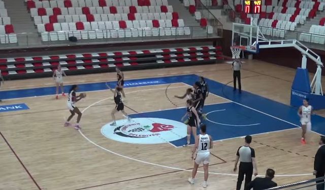 Potanın Kızlarına Mersin’den Çelme