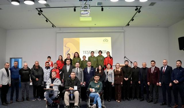 Başarı Kürsüsü Doldu Taştı