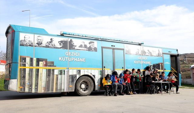 Kırklareli; Gezici Kütüphane Üç Yılda 15 Bin Kilometre Yol Yaptı