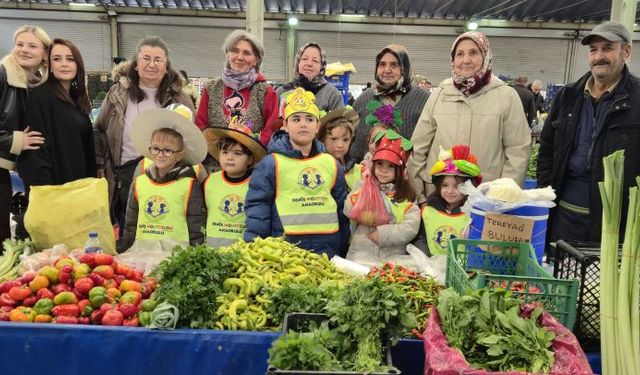Anaokulu Öğrencileri Pazarda