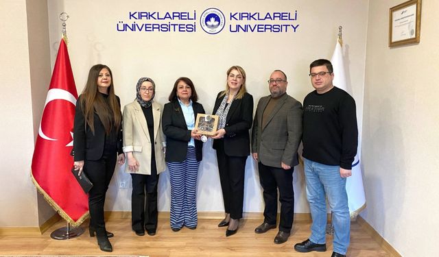 Kırklareli Otizm Derneği’nden Rektör Ak’a Ziyaret