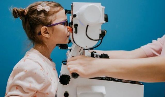 Dı̇jı̇tal Çağda Çocukların Yenı̇ Pandemı̇sı̇ Mı̇yopı̇ye Dikkat!