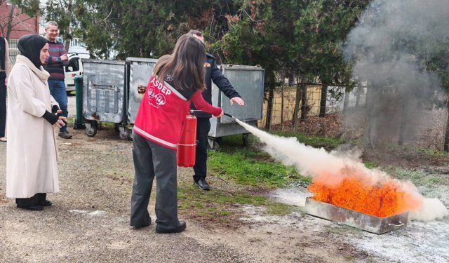Kırklareli; Kamu Personellerine Yangın Eğitimi