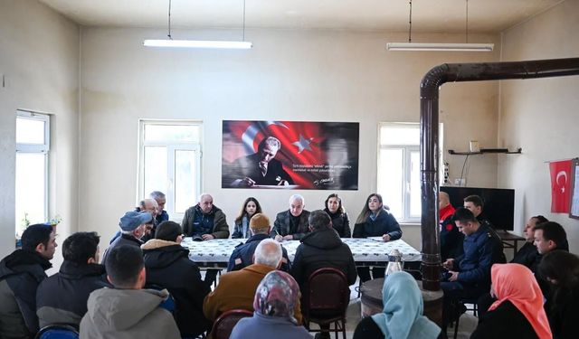 Vali Turan Ahlatlı Köyü’nü Ziyaret Etti