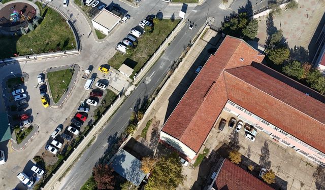 Lüleburgaz’da Mehmetçik Caddesi’nin Trafiğe Açılması Gündemde