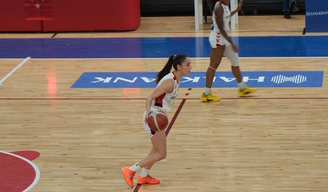 POTANIN KIZLARINDAN KUPADA GÖRKEMLİ ZAFER