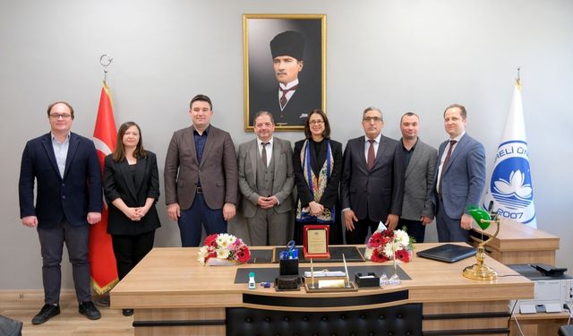 Hukuk Fakültesinde Devir Teslim Töreni Yapıldı