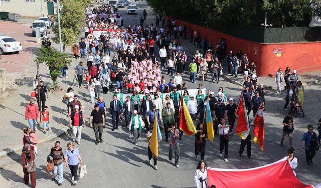 Babaeski’de Gençlik Yürüyüşü Renkli Geçti