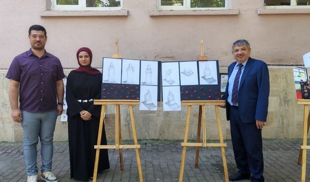 Kırklareli İmam Hatip Lisesi’nde Yıl Sonu Sergisi