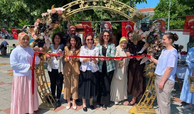 Kofçaz'da Hayat Boyu Öğrenme Haftası Yıl Sonu Sergisi Açıldı