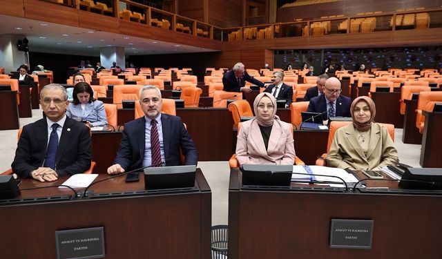 Sarıçam; “Gençlerimiz İçin Kararlılıkla Çalışmaya Devam Ediyoruz”
