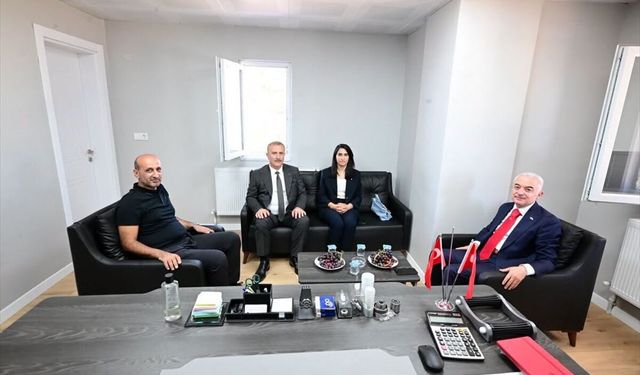 Kırklareli Valisi Turan, Fabrika Ziyaretinde Bulundu