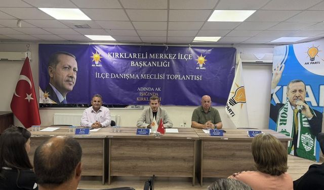 AK Parti Merkez İlçe Başkanlığı Toplandı