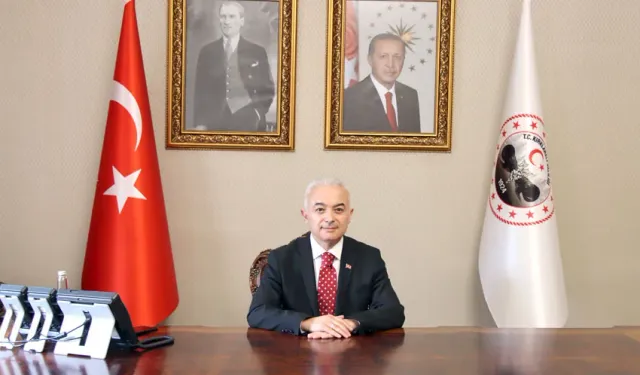 Vali Turan Zafer Bayramını Kutladı