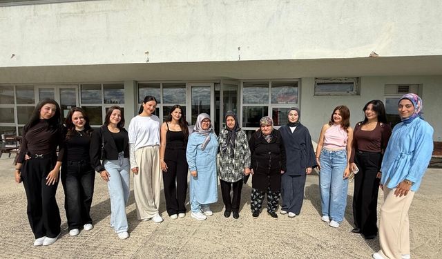 İftar Sofralarından Çay Sohbetlerine Uzanan Gönül Köprüsü