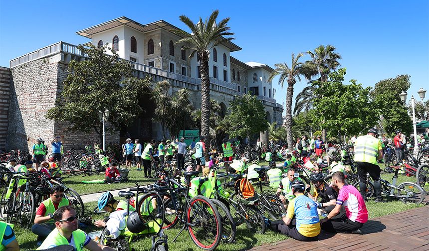 Sınırsız Dostluk İçin Pedallayacaklar