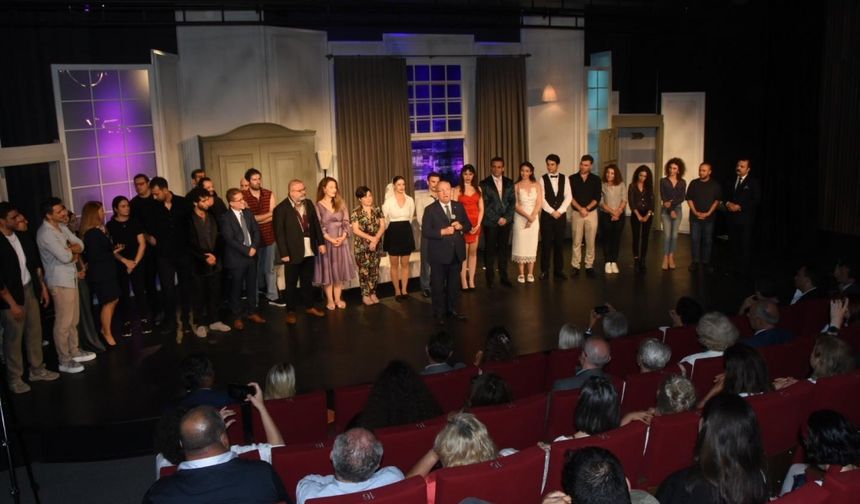 Şehir Tiyatrosu Sezonu Açtı