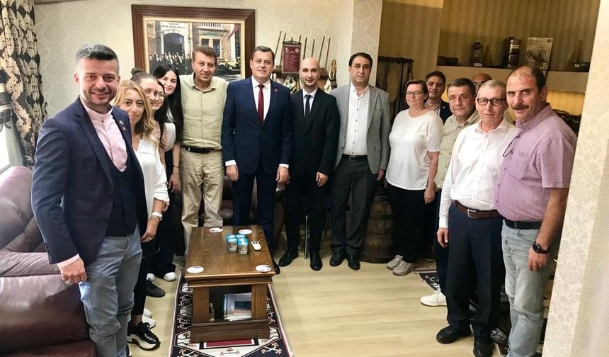 Gündoğdu; “Esnaf Can Simidi Bekliyor”