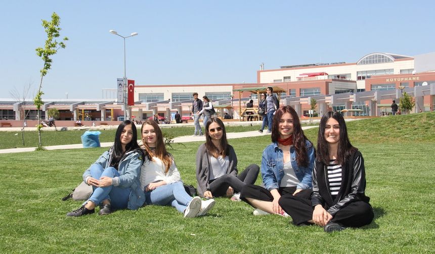 Kırklareli Üniversitesi'nden Müstakbel Öğrencilere "Merhaba"