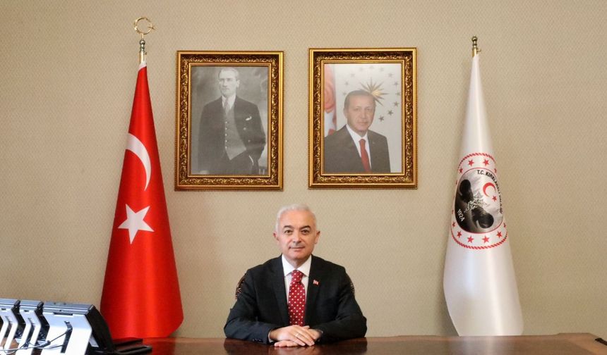Vali Turan; “Bu Vatanın Evlatları Olarak Ecdadımızın Yolundan Yürümeye Devam Ediyoruz”