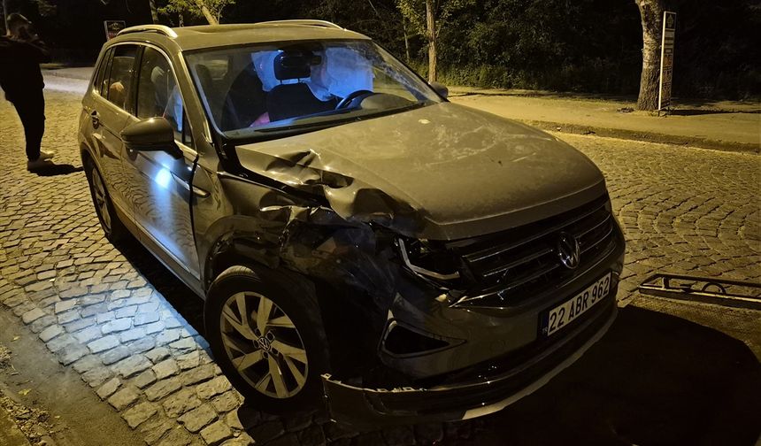 Edirne; Ciple Motosiklet Çarpıştı