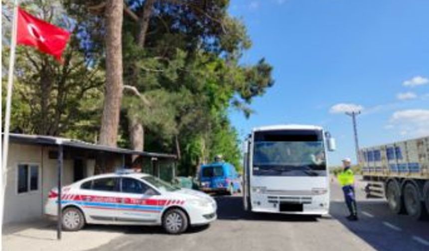 Kırklareli; 1 Haftada 15 Bine Yakın Araç Denetlendi