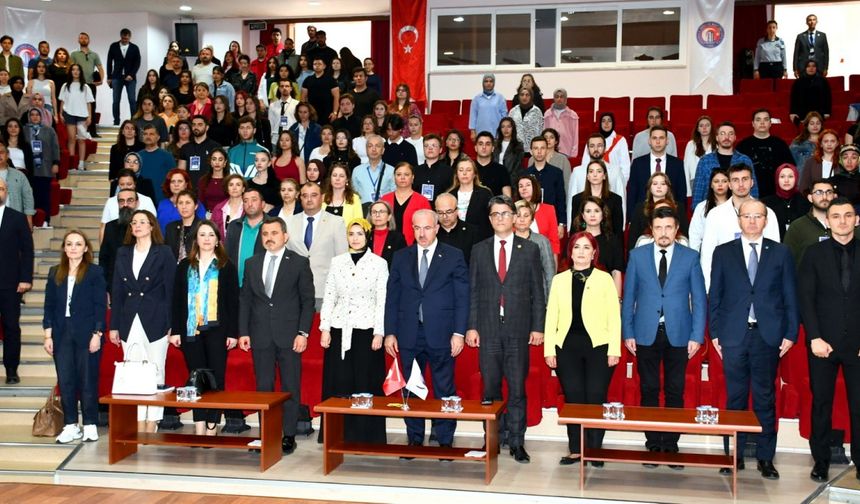 Rektör Yardımcısı Lassalle, Proje Pazarı Etkinliğine Katıldı