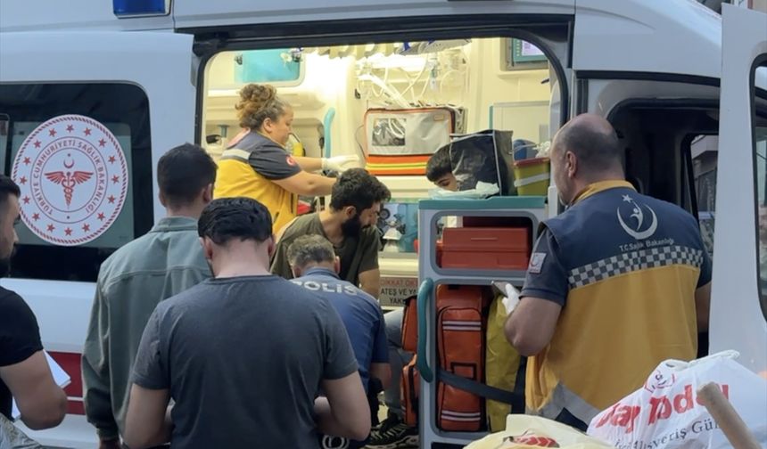 Edirne'de Çıkan Kavgada 4 Kişi Yaralandı