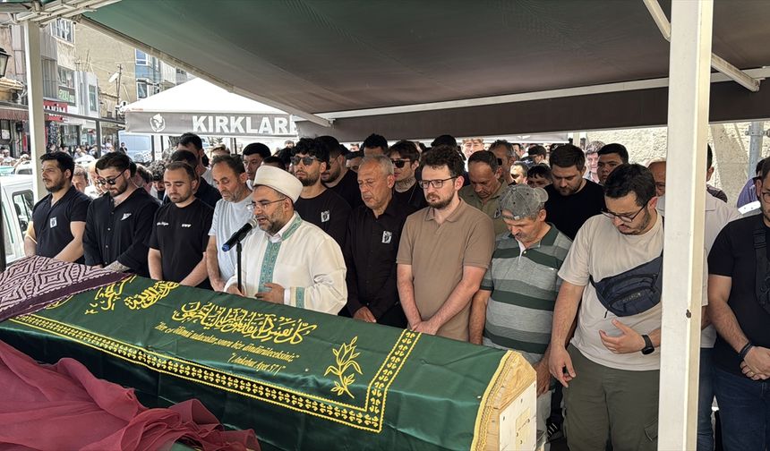 Kırklareli; Kazada Hayatını Kaybeden Genç Kız Toprağa Verildi