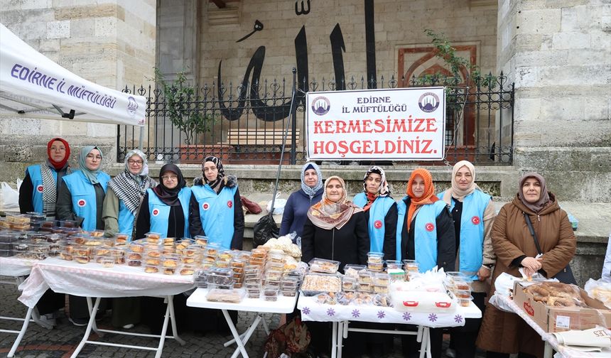 Üniversite Öğrencilerine Destek Kermesi