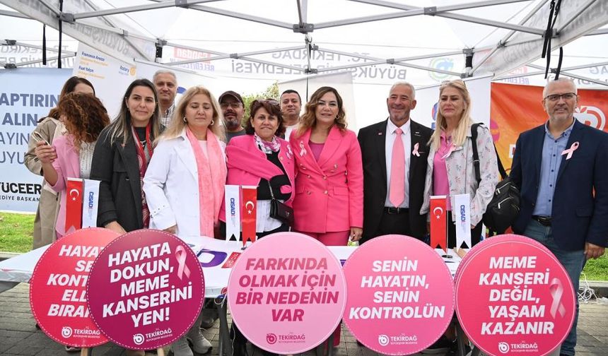 Pembe Festivalle Meme Kanseri Farkındalığına Güçlü Destek